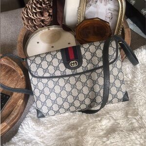 Vintage Authentic Navi GUCCI Crossbody